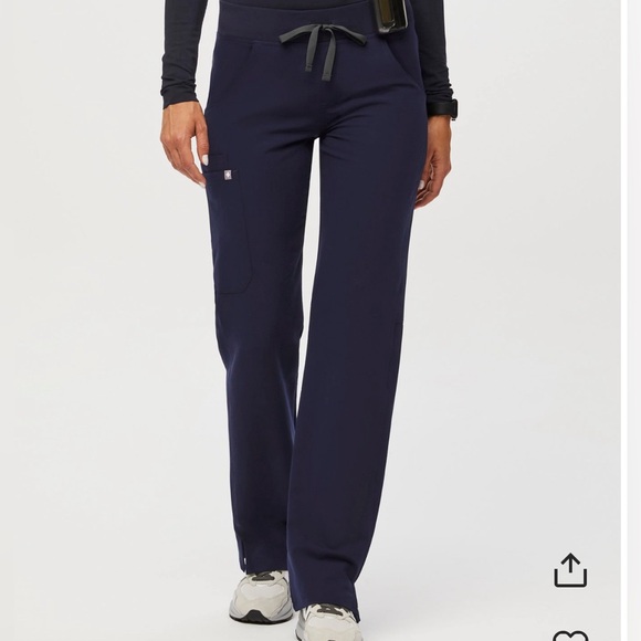 FIGS Women’s Navy Set - Kade Cargo Pant, Catarina Top - Both Size Small - Picture 2 of 6